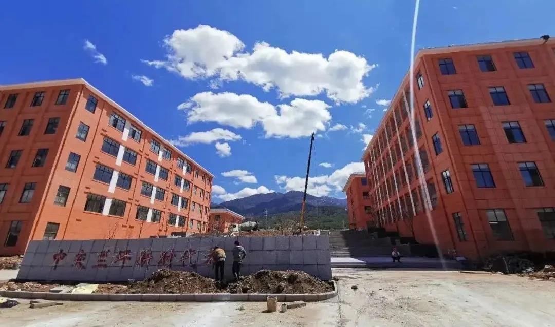 跑贏最后1個(gè)月，支起入學(xué)希望